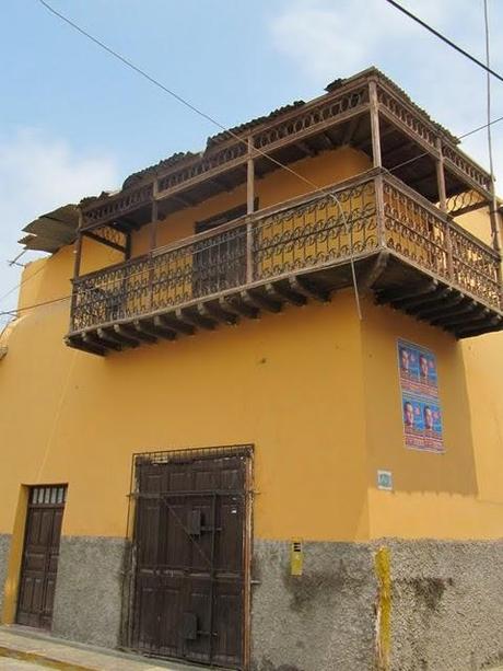 ENTRE EL MUSEO DEL SEÑOR DE SIPAN Y LOS VIEJOS ESPLENDORES DEL PUEBLO DE LAMBAYEQUE