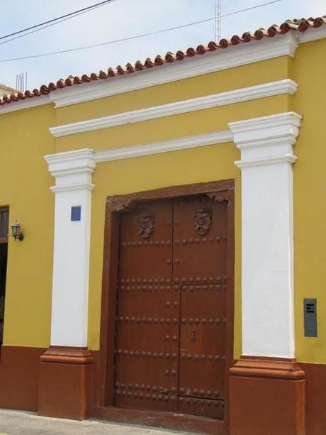 ENTRE EL MUSEO DEL SEÑOR DE SIPAN Y LOS VIEJOS ESPLENDORES DEL PUEBLO DE LAMBAYEQUE