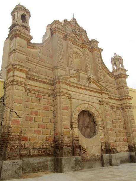 ENTRE EL MUSEO DEL SEÑOR DE SIPAN Y LOS VIEJOS ESPLENDORES DEL PUEBLO DE LAMBAYEQUE
