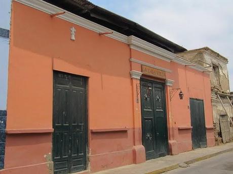ENTRE EL MUSEO DEL SEÑOR DE SIPAN Y LOS VIEJOS ESPLENDORES DEL PUEBLO DE LAMBAYEQUE