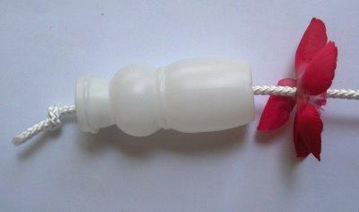 SALTADOR INFANTIL CON BOTELLAS DE YOGURT