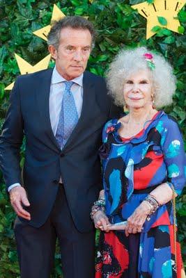 ¡Ole y ole, por la Duquesa de Alba y Alfonso Diez Carabantes!