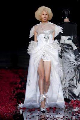 ¡Ole y ole, por la Duquesa de Alba y Alfonso Diez Carabantes!