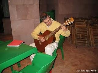 Serenata, montañismo y algún gen femenino