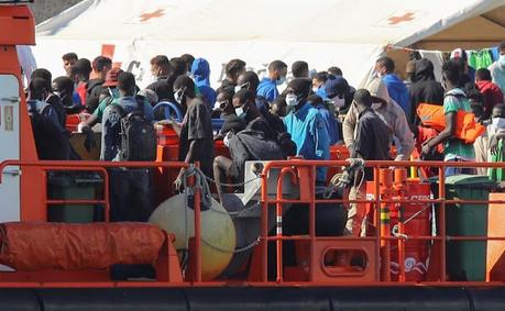 Canarias y la inmigración: peor, imposible