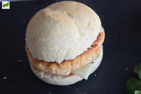 Hamburguesa de Salmón con Salsa de Perejil y Nueces . Aprovechamiento.