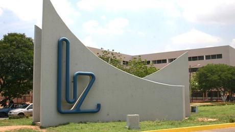 Ministro Trómpiz desestima cierre de carreras universitarias