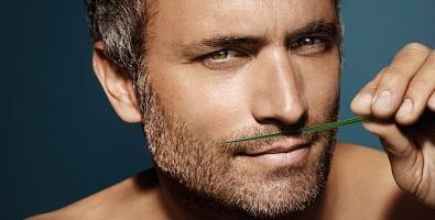 Dos Nuevos Tratamientos Energizantes de ClarinsMen clarins_men_fabrice_amedeo