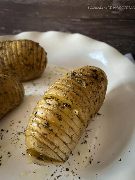 Patatas hasselback Patatas hasselback