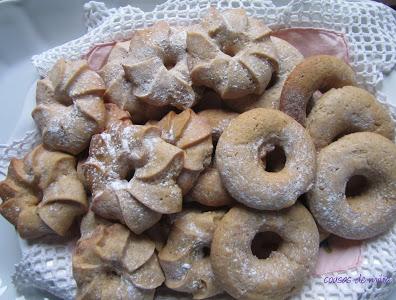Galletas de azúcar, canela y clavo Galletas de azúcar, canela y clavo