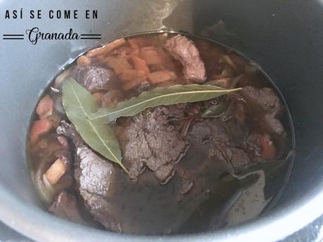 Jarrete de ternera guisado Jarrete de ternera guisado