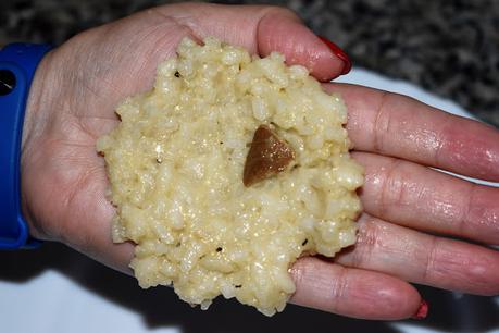 Croquetas de risotto de boletus rellenas de mozzarella