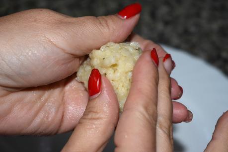 Croquetas de risotto de boletus rellenas de mozzarella