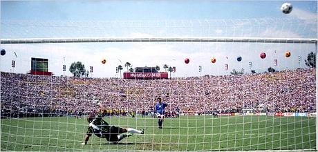 Mundial de USA 94: Roberto Baggio falló el penalti decisivo ante Brasil.