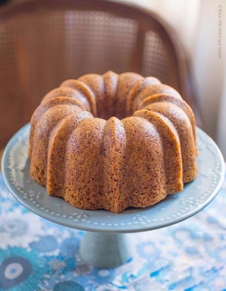 Bundt cake integral de manzana y especias