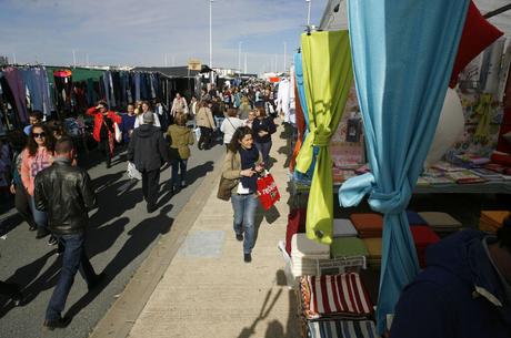 CIERRE DEL MERCADILLO POR LAS MEDIDAS IMPUESTAS POR LA JUNTA DE ANDALUCÍA