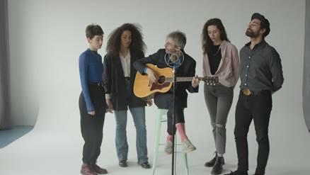 XOEL LÓPEZ espina flor costado