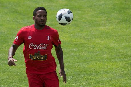 Farfán: “Yo crecí en Alianza Lima, imposible que me vaya a Universitario”