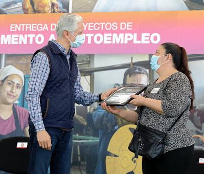 PONE EN MARCHA ALFREDO DEL MAZO EL PROGRAMA PROYECTOS DE FOMENTO AL AUTOEMPLEO EN APOYO A PEQUEÑOS COMERCIOS