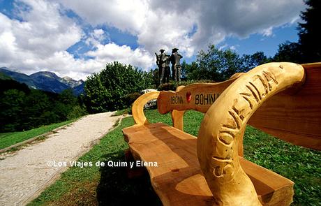 Banco en Bohing, ruta en coche por Eslovenia