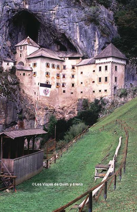 Castillo de Predjama, ruta en coche por Eslovenia