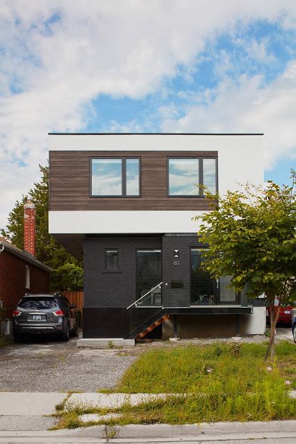 Vivienda Contemporanea en Etobicoke, Canada