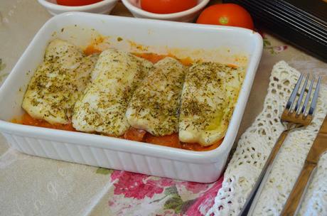 Las delicias de Mayte, merluza en el microondas, pescado en el microondas, merluza con tomate, merluza en salsa, merluza con tomate a las finas hierbas en el microondas,