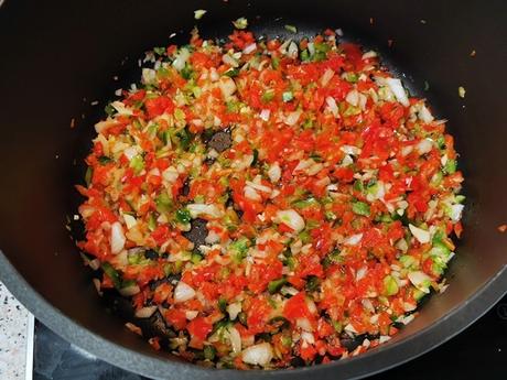 Garbanzos con langostinos y rape, un guiso delicioso Garbanzos con langostinos y rape, un guiso delicioso