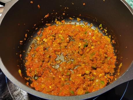 Garbanzos con langostinos y rape, un guiso delicioso Garbanzos con langostinos y rape, un guiso delicioso