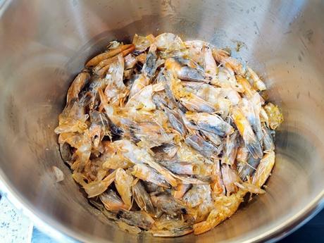 Garbanzos con langostinos y rape, un guiso delicioso Garbanzos con langostinos y rape, un guiso delicioso