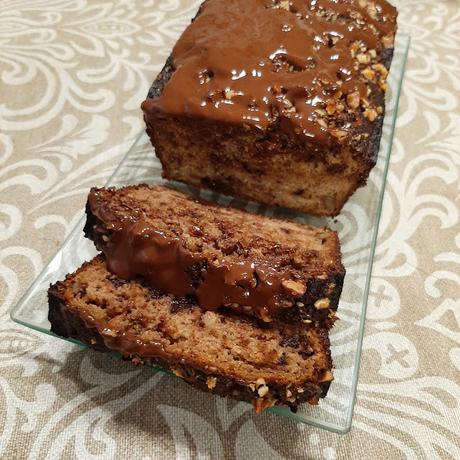 PAN DE PLATANO CON CHOCOLATE Y NUECES KETO