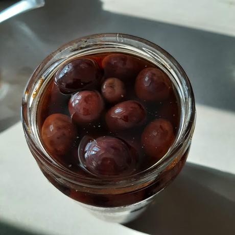 ACEITUNAS NEGRAS EN SALMUERA