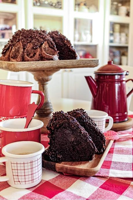 Zucchini and Chocolate Bundt Cake