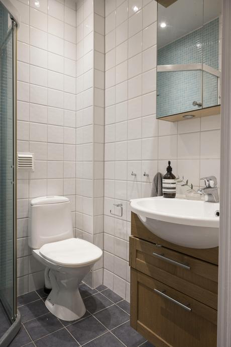 delikatissen symmetry in interior design symmetrical living rooms symmetrical balance in interior desing symmetric design suelos de madera en espiga suelo parquet scandinavian style scandinavian apartment refined decor nordic style madera maciza suelos interior design hard wood floor estilo nórdico escandinavo elegant scandinavian elegant scandi apartment elegant decor decoración simétrica decoración nórdica decoración elegante decoración de salones decoración de interiores  