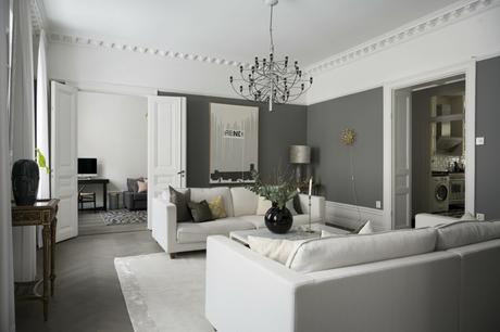 delikatissen symmetry in interior design symmetrical living rooms symmetrical balance in interior desing symmetric design suelos de madera en espiga suelo parquet scandinavian style scandinavian apartment refined decor nordic style madera maciza suelos interior design hard wood floor estilo nórdico escandinavo elegant scandinavian elegant scandi apartment elegant decor decoración simétrica decoración nórdica decoración elegante decoración de salones decoración de interiores  