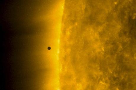 Mercurio hoy está en conjunción inferior y comenzará a aparecer en el cielo antes del amanecer durante los próximos días ¿Sabes qué significa esto? Mercurio hoy está en conjunción inferior y comenzará a aparecer en el cielo antes del amanecer durante los próximos días ¿Sabes qué significa esto?