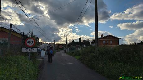 RUTA a la GRANDOTA desde OVIEDO Entrando en Santa Ana de Abuli