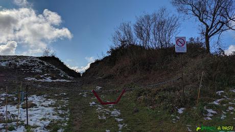 Prohibición de paso a la cima del Pico la Grandota