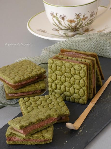 Galletas Marcadas de Té Matcha rellenas