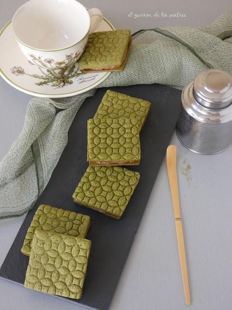Galletas Marcadas de Té Matcha rellenas