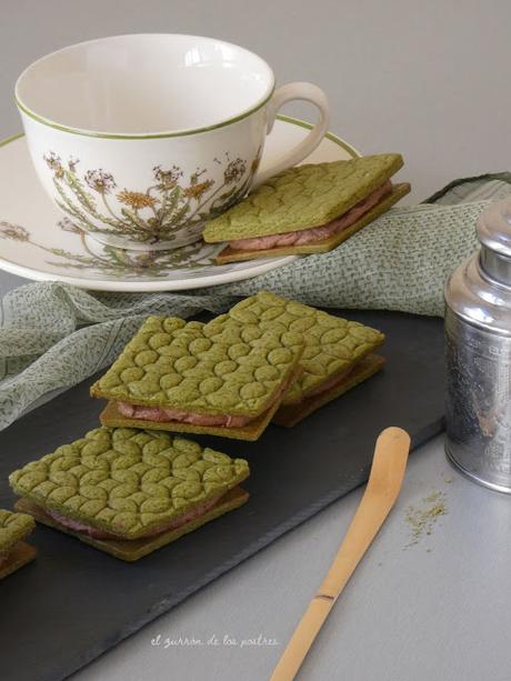 Galletas Marcadas de Té Matcha rellenas