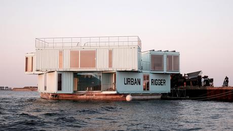 urban-rigger-bjarke-ingels-kim-loudrup-floating-student-houses_dezeen_2364_col_0