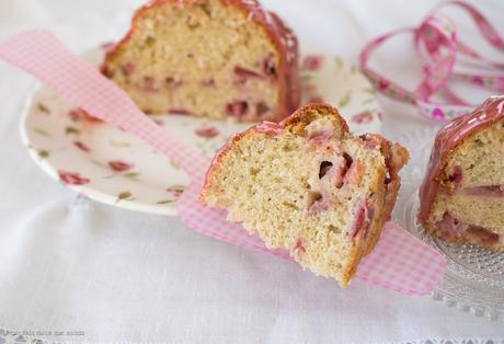 Bizcocho de fresas y vainilla para dos.