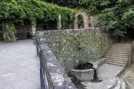 El más hermoso rincón, remanso de paz y con la mejor agua... Font de la Budellera: un gran paseo para los amantes de la naturaleza