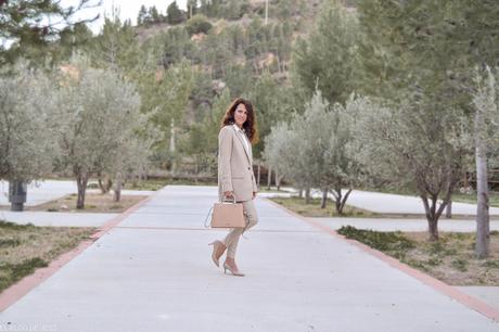 BEIGE #4 BEIGE #4