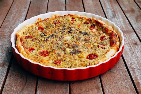 QUICHÉ DE SETAS CON CEBOLLA CARAMELIZADA QUICHÉ DE SETAS CON CEBOLLA CARAMELIZADA