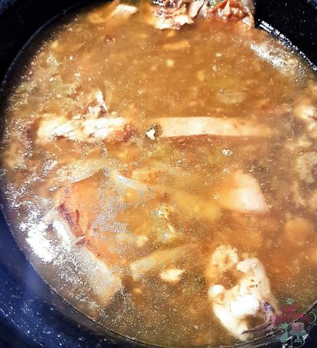 CALDO DE HUESOS EN OLLA LENTA