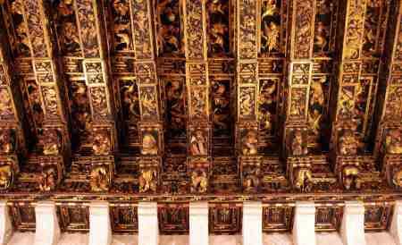 El pavimento de la Cámara Dorada en Valencia