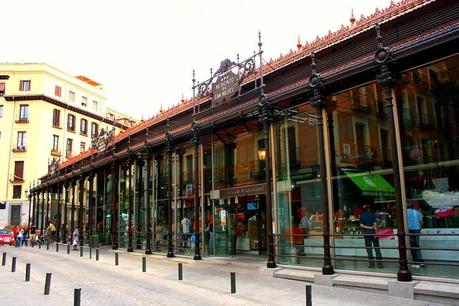 El Mercado de la Boquería en Barcelona y otras lonjas con historia
