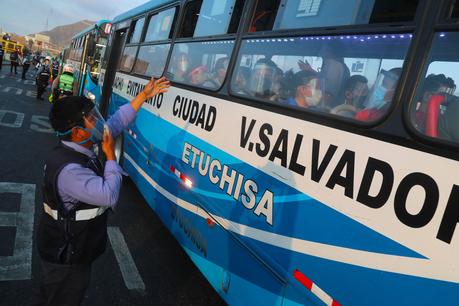 ATU exhorta a usuarios a cumplir protocolos de bioseguridad en transporte público